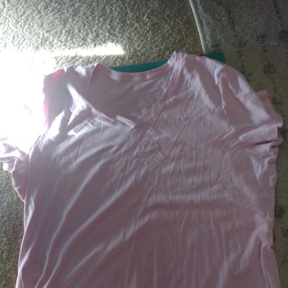 Light pink t shirt
